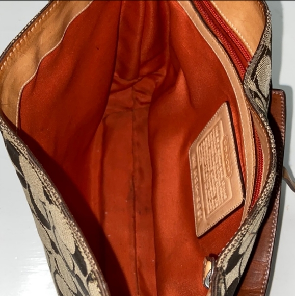 Coach Signature Hamptons Bag K2K-6091 - Picture 6 of 7